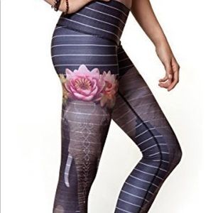 Size Small Teeki Elephant Print Legging